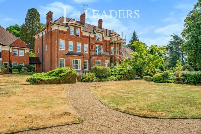 2 Bedroom Apartment To Rent In Birklands Park, AL1