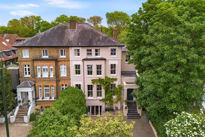 6 Bedroom Semi Detached House For Sale In Strawberry Vale, Twickenham, TW1
