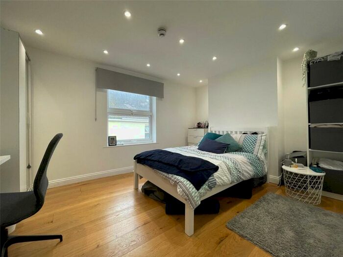 1 Bedroom House To Rent In Oakfield Street, Exeter, Devon, EX1