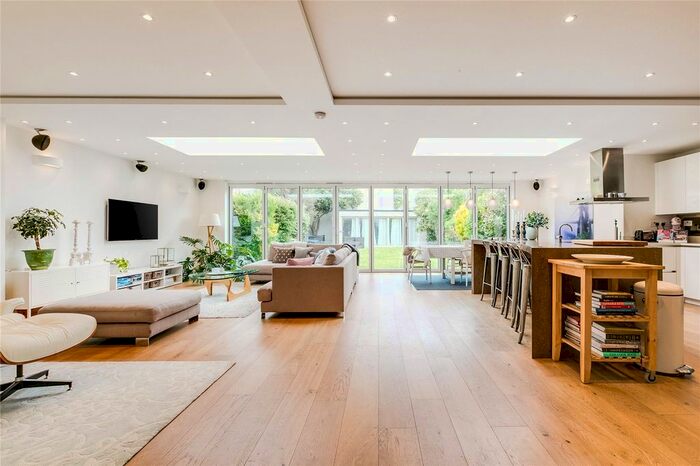 5 Bedroom Semi-Detached House To Rent In Gerard Road, Barnes, London, SW13