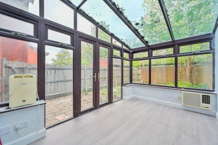 3 Bedroom Detached House To Rent In Goosander Way, Thamesmead, London, SE28