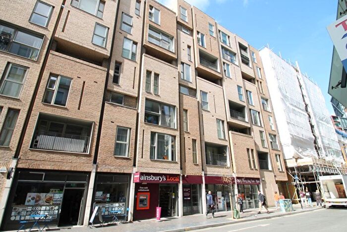 1 Bedroom Flat To Rent In Great Suffolk Street, Southwark, London, SE1