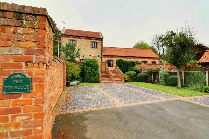 4 Bedroom Detached House For Sale In West End, Winteringham, DN15