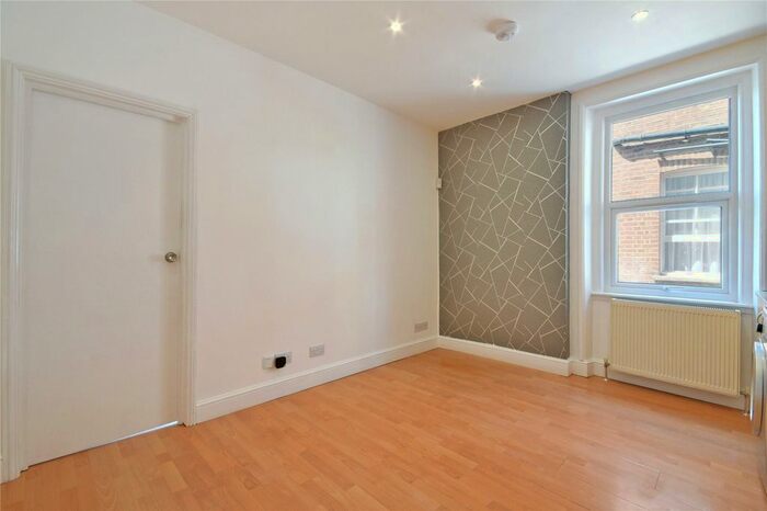 1 Bedroom Flat To Rent In Cricklewood Broadway, Cricklewood, NW2