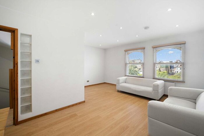 1 Bedroom Flat To Rent In Delaford Street, Fulham, SW6