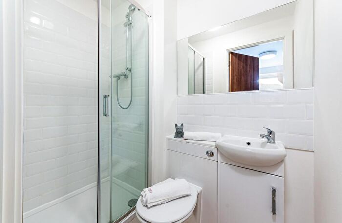 Apartment To Rent In Park Street, Luton, LU1