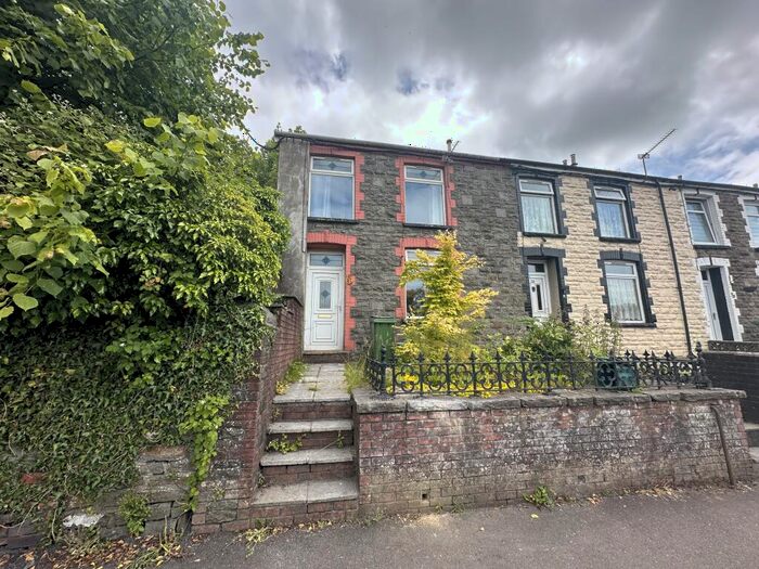 2 Bedroom End Of Terrace House To Rent In Cilfynydd Road, Pontypridd, CF37