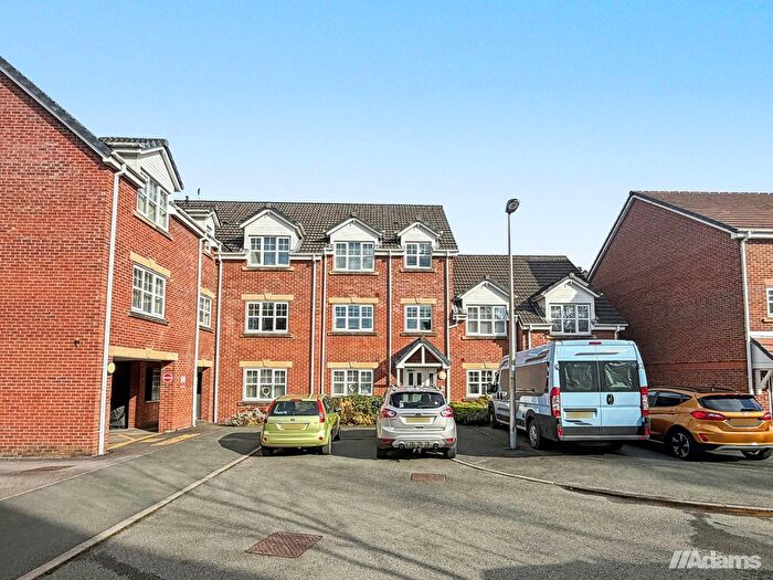 2 Bedroom Flat For Sale In Iona Crescent, Widnes, WA8