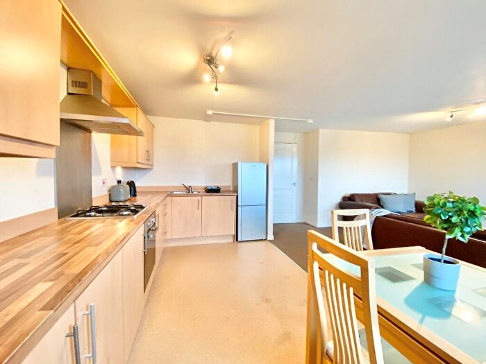 2 Bedroom Flat To Rent In Curle Street, Scotstoun, Glasgow, G14