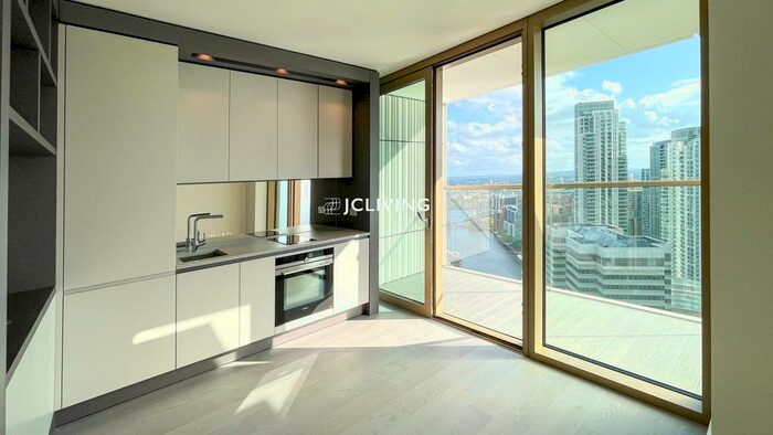 Studio To Rent In Water Street, London, E14