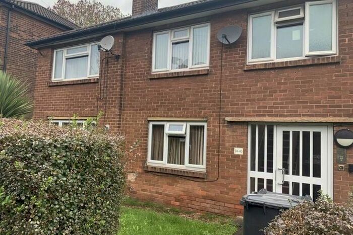 1 Bedroom Flat To Rent In Turnsteads Drive, Cleckheaton, BD19