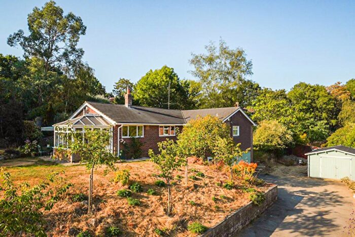3 Bedroom Bungalow For Sale In Cooks Lane, Awbridge, Romsey, Hampshire, SO51