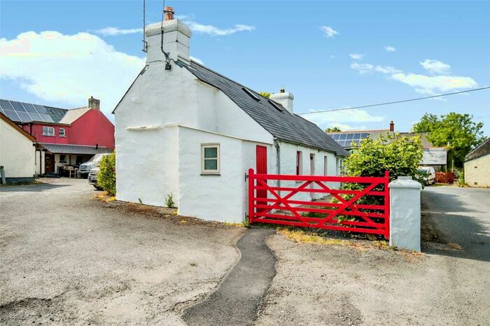 3 Bedroom Detached House For Sale In Puncheston, Haverfordwest, SA62