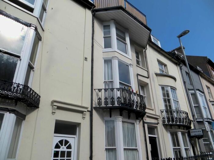 1 Bedroom Flat To Rent In Upper Rock Gardens, Brighton, BN2