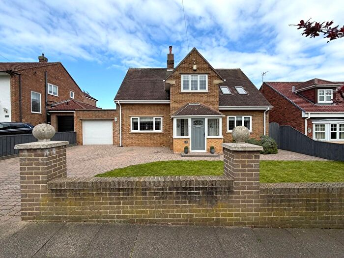 4 Bedroom Detached House For Sale In The Grove, Hartlepool, TS26