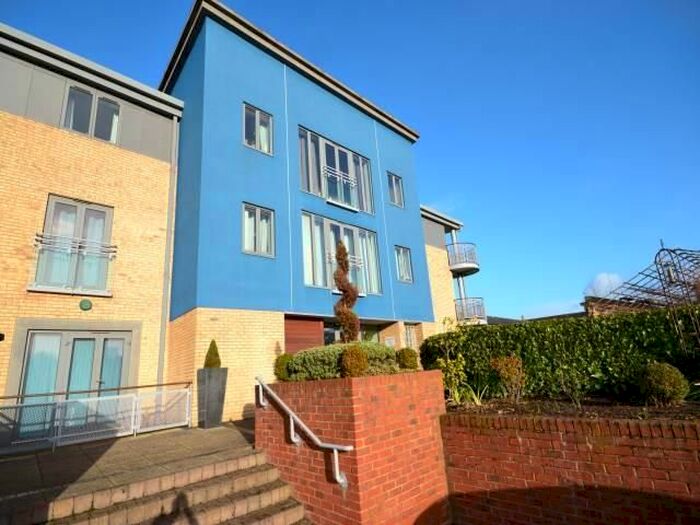 2 Bedroom Flat To Rent In Fletcher Road, Gateshead, NE8