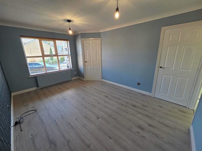 3 Bedroom Semi-Detached House To Rent In Sudbury Close, Romford, RM3