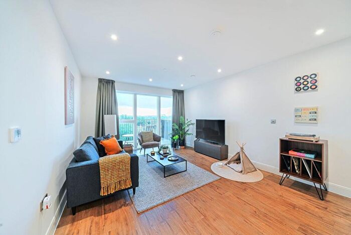 2 Bedroom Flat To Rent In Uncle Colindale, Colindale, London, NW9