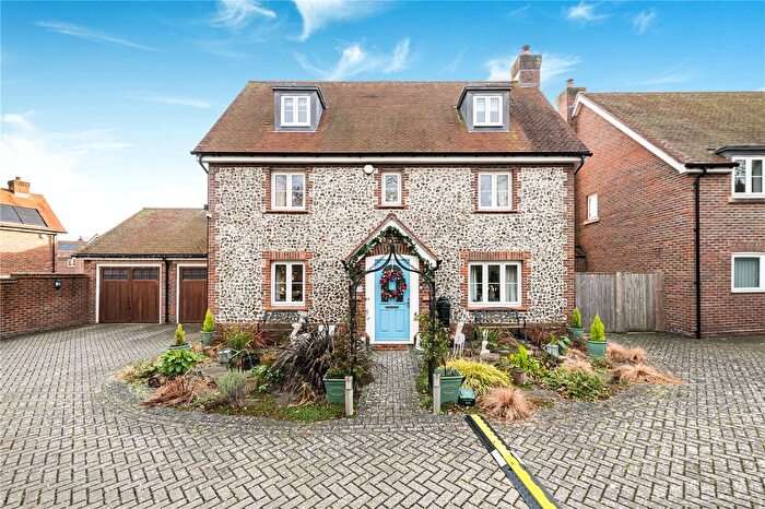 5 Bedroom Detached House For Sale In Tinchurch Drive, Burgess Hill, West Sussex, RH15