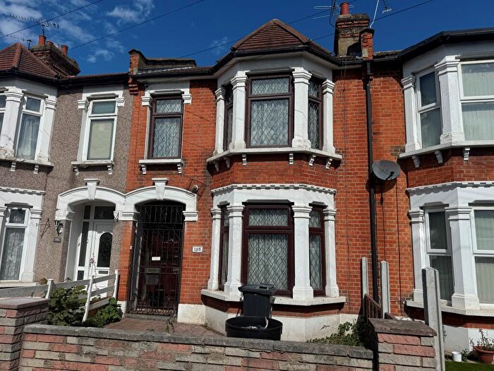 2 Bedroom Terraced House For Sale In Kingston Road, Ilford, IG1