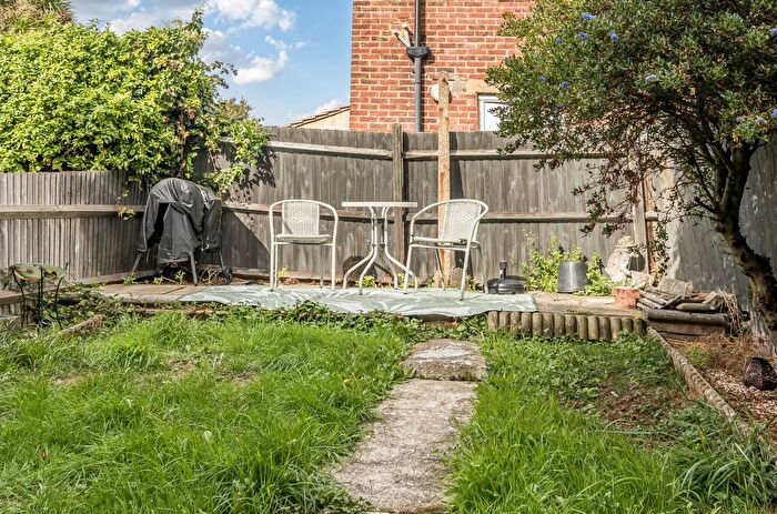 2 Bedroom Terraced House For Sale In Rangefield Road, Bromley, Lewisham, BR1