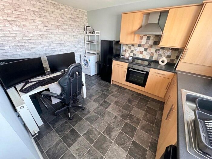 2 Bedroom Maisonette To Rent In Fifteenth Avenue, Blyth, NE24