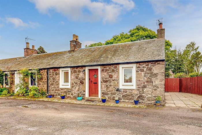 2 Bedroom Cottage For Sale In The Nurseries, Glencarse, Perth, PH2