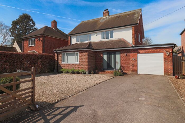 3 Bedroom Detached House For Sale In Muston Road, Hunmanby, YO14