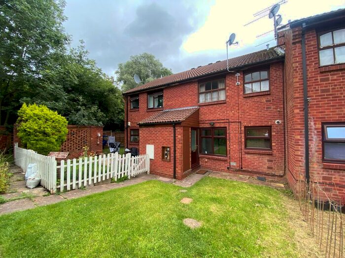 1 Bedroom Flat To Rent In Rangeworthy Close, Walkwood, B97