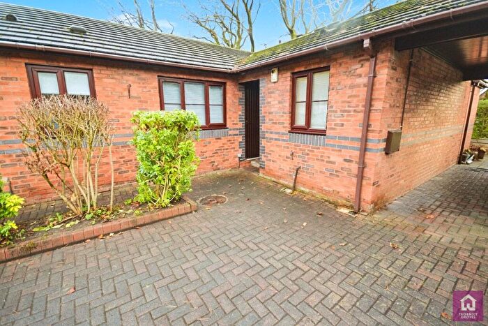 2 Bedroom Bungalow For Sale In Charlton Avenue, Prestwich, Manchester, Greater Manchester, M25