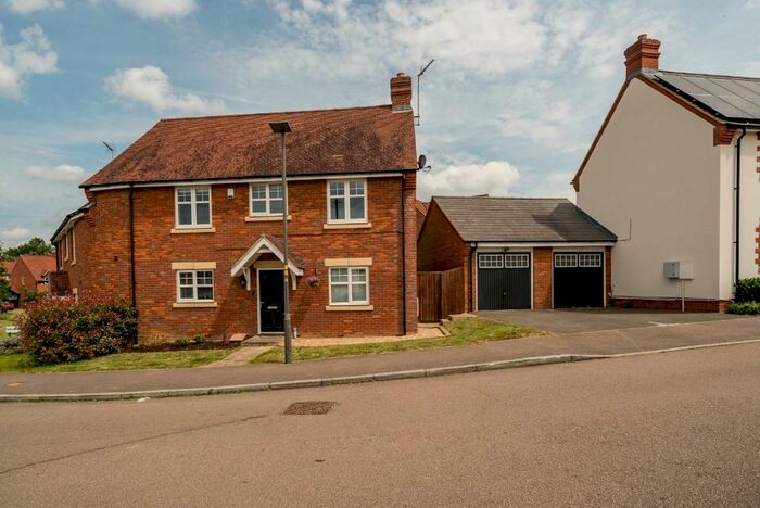 3 Bedroom Semi-Detached House To Rent In Stocks Lane, Winslow, Buckingham, Buckinghamshire, MK18