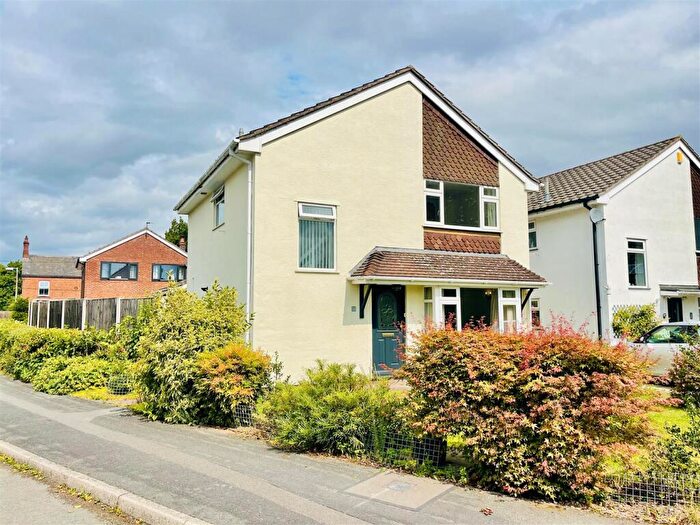 3 Bedroom Detached House For Sale In Freshfields, Comberbach, Northwich, CW9