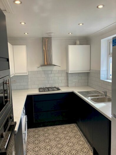 3 Bedroom Flat To Rent In Crofton Street, South Shields, NE34