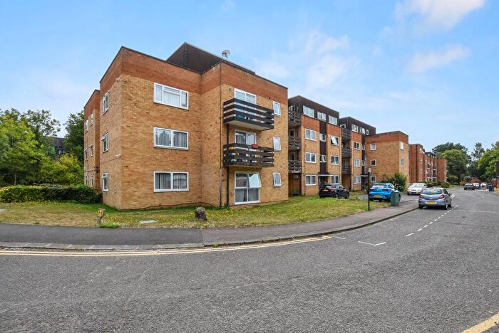 1 Bedroom Apartment For Sale In September Way, Stanmore, HA7