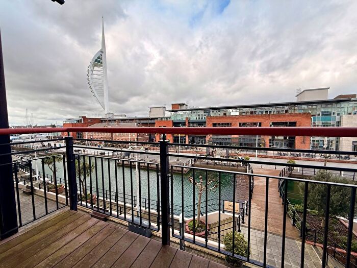 2 Bedroom Flat To Rent In Brecon House, Portsmouth, PO1