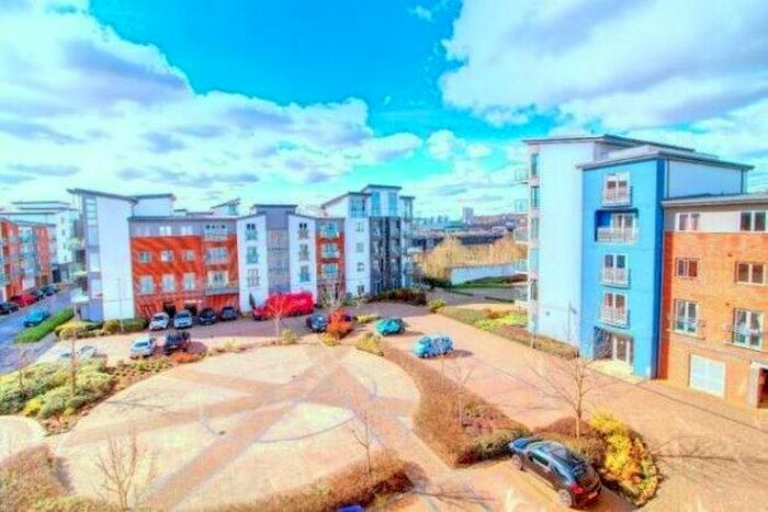 2 Bedroom Flat To Rent In Worsdell Drive, Gateshead, NE8