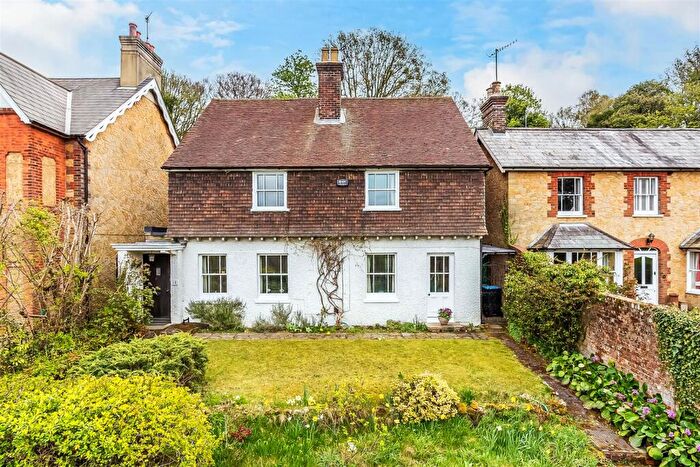 4 Bedroom Detached House For Sale In Wolfs Row, Limpsfield, RH8