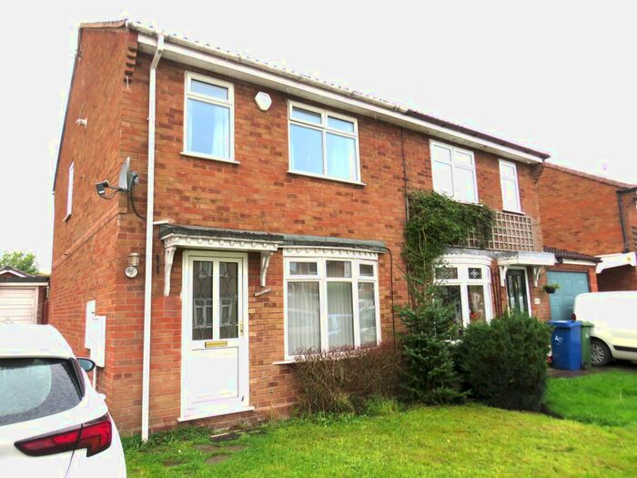 3 Bedroom Semi-Detached House To Rent In Linden View, Hednesford, Cannock, WS12