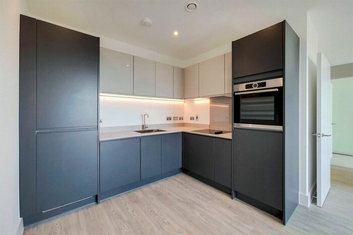 1 Bedroom Flat For Sale In Starling Court, Southmere, Nest Way, SE2