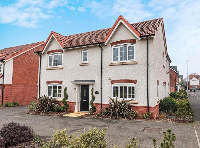 5 Bedroom Detached House For Sale In Huffer Road, Kegworth, DE74