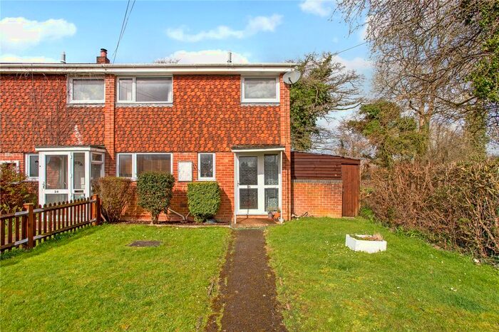 3 Bedroom End Of Terrace House For Sale In Oakfields Close, Ecchinswell, Newbury, Hampshire, RG20