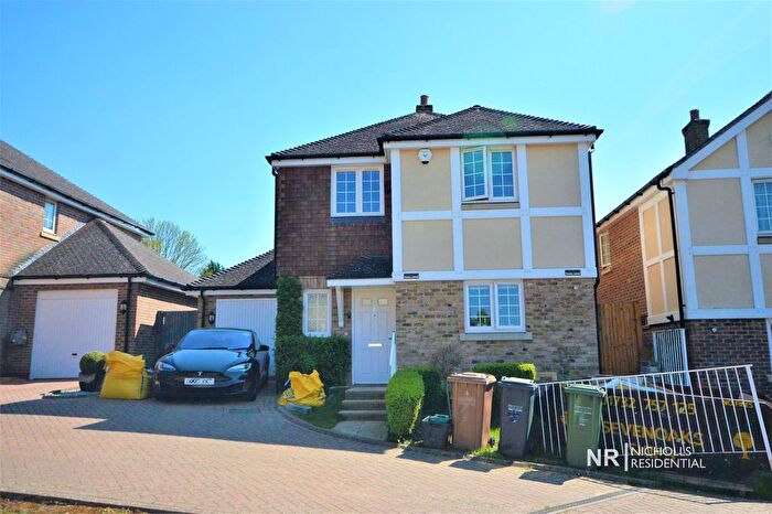 4 Bedroom Property To Rent In Anmer Close, Tadworth, Surrey., KT20