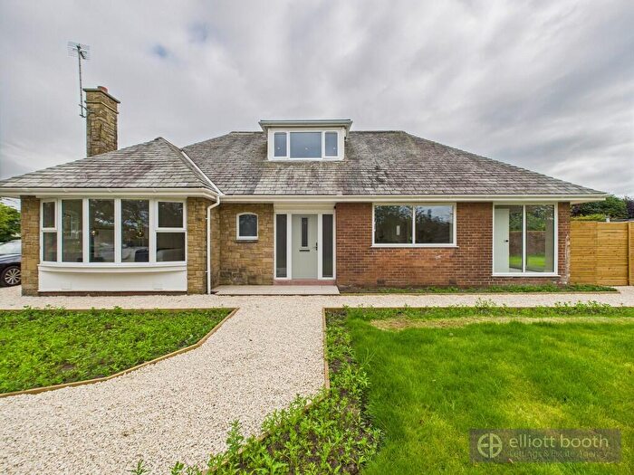 3 Bedroom Detached Bungalow For Sale In Newton Drive, FY3