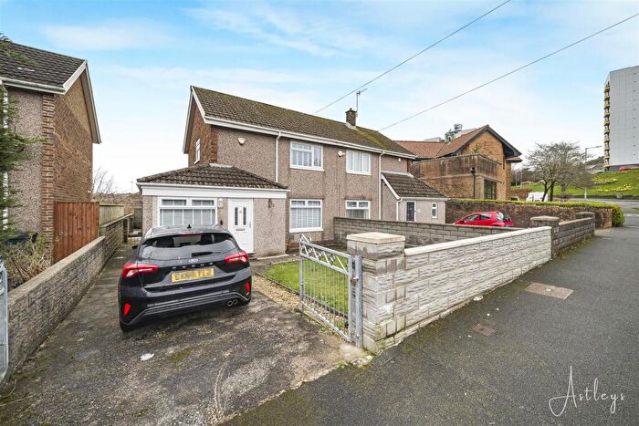 2 Bedroom Semi Detached House For Sale In Parkway, Sketty, Swansea, SA2