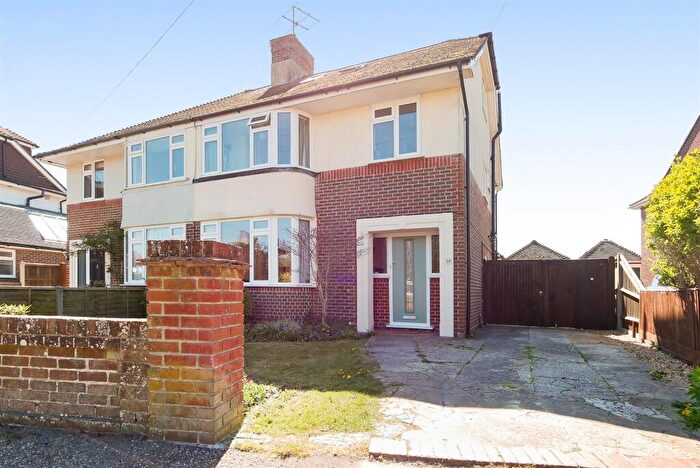 4 Bedroom Semi-Detached House To Rent In Grosvenor Road Chichester, PO19