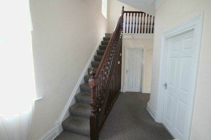 8 Bedroom Terraced House To Rent In Brudenell Avenue, Hyde Park, Leeds, LS6