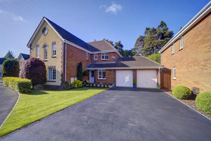4 Bedroom Detached House For Sale In Ffordd Ger Y Llyn, Tircoed Forest Village, SA4