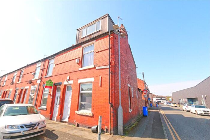 5 Bedroom End Of Terrace House For Sale In Nelson Street, Denton, Manchester, Greater Manchester, M34