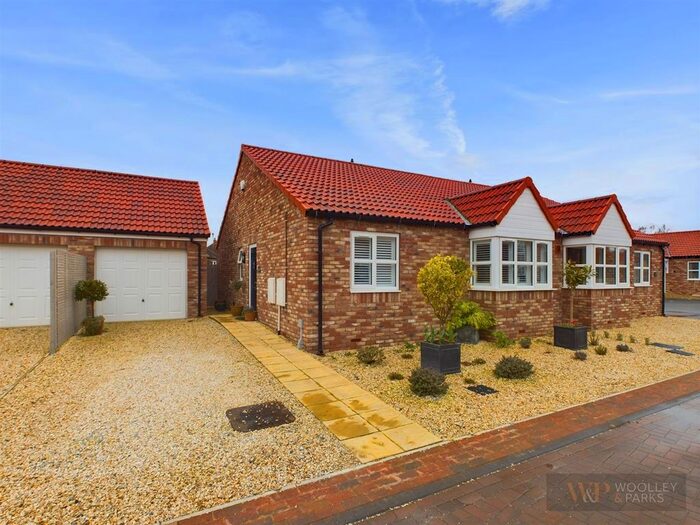 2 Bedroom Semi-Detached Bungalow For Sale In West End Falls, Nafferton, Driffield, YO25