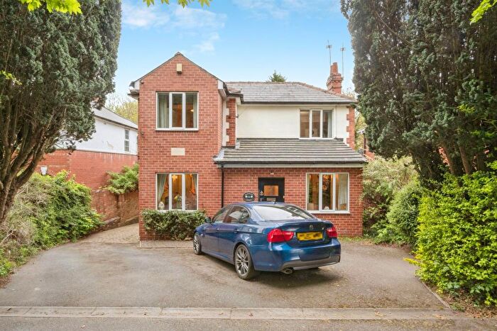 3 Bedroom Detached House For Sale In Low Road, Conisbrough, Doncaster, DN12